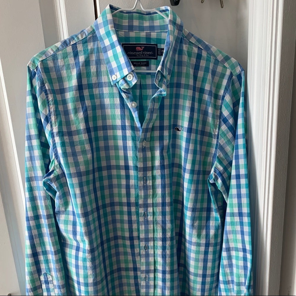 Vineyard Vines boys shirt